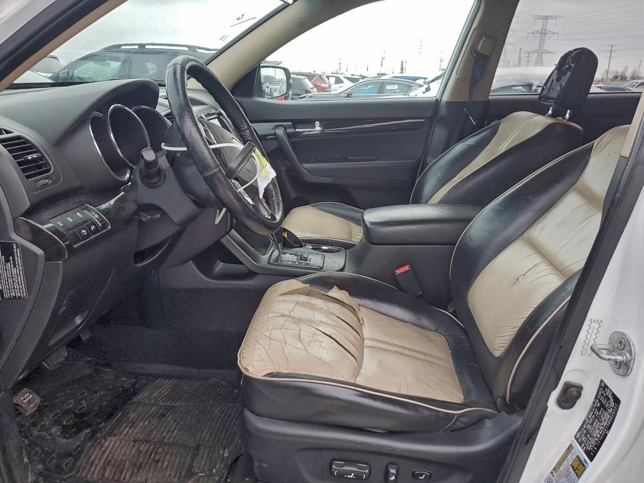 2011 KIA SORENTO