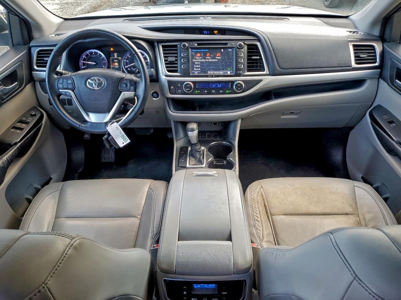 2015 TOYOTA HIGHLANDER