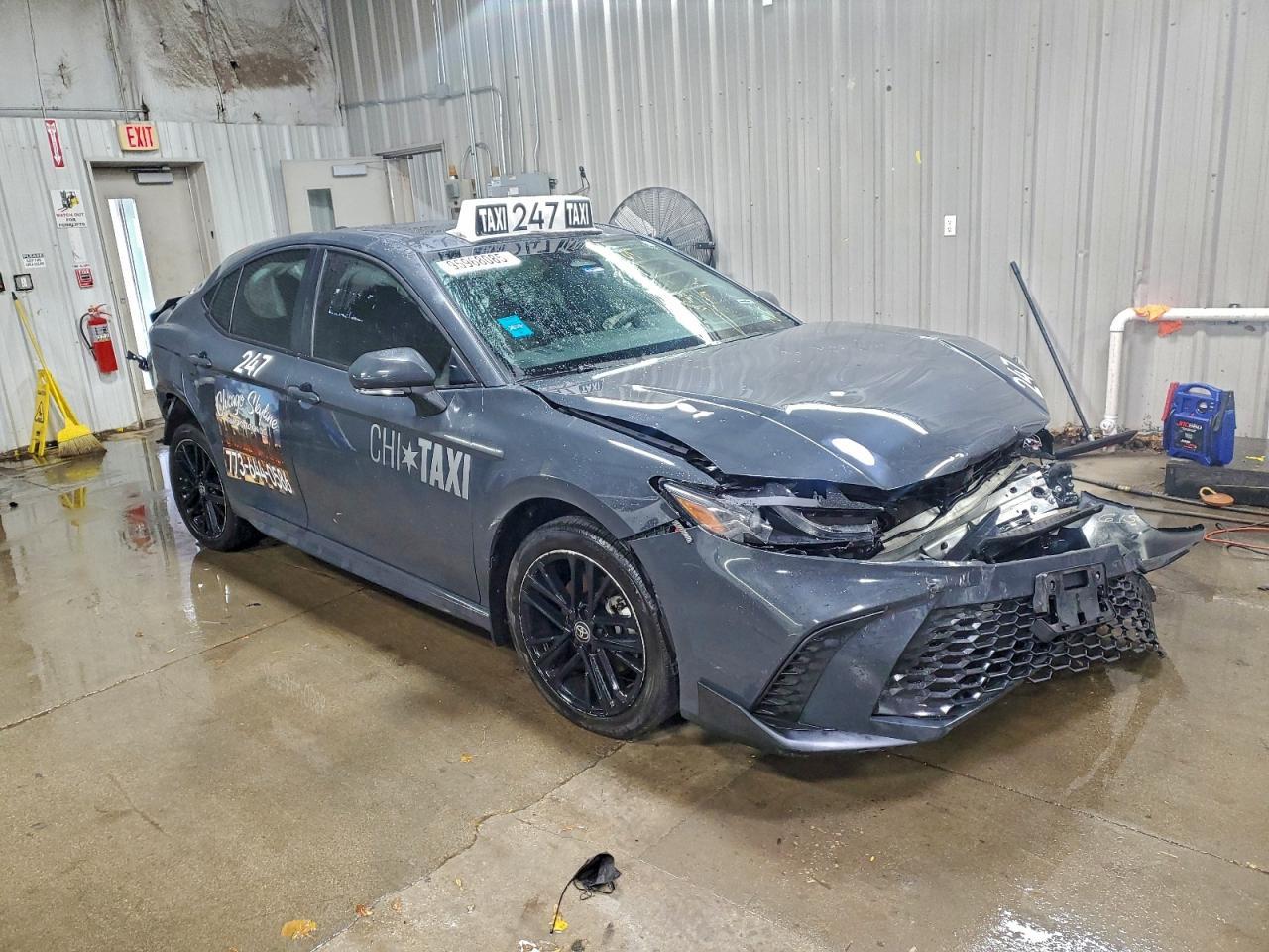 2025 TOYOTA CAMRY
