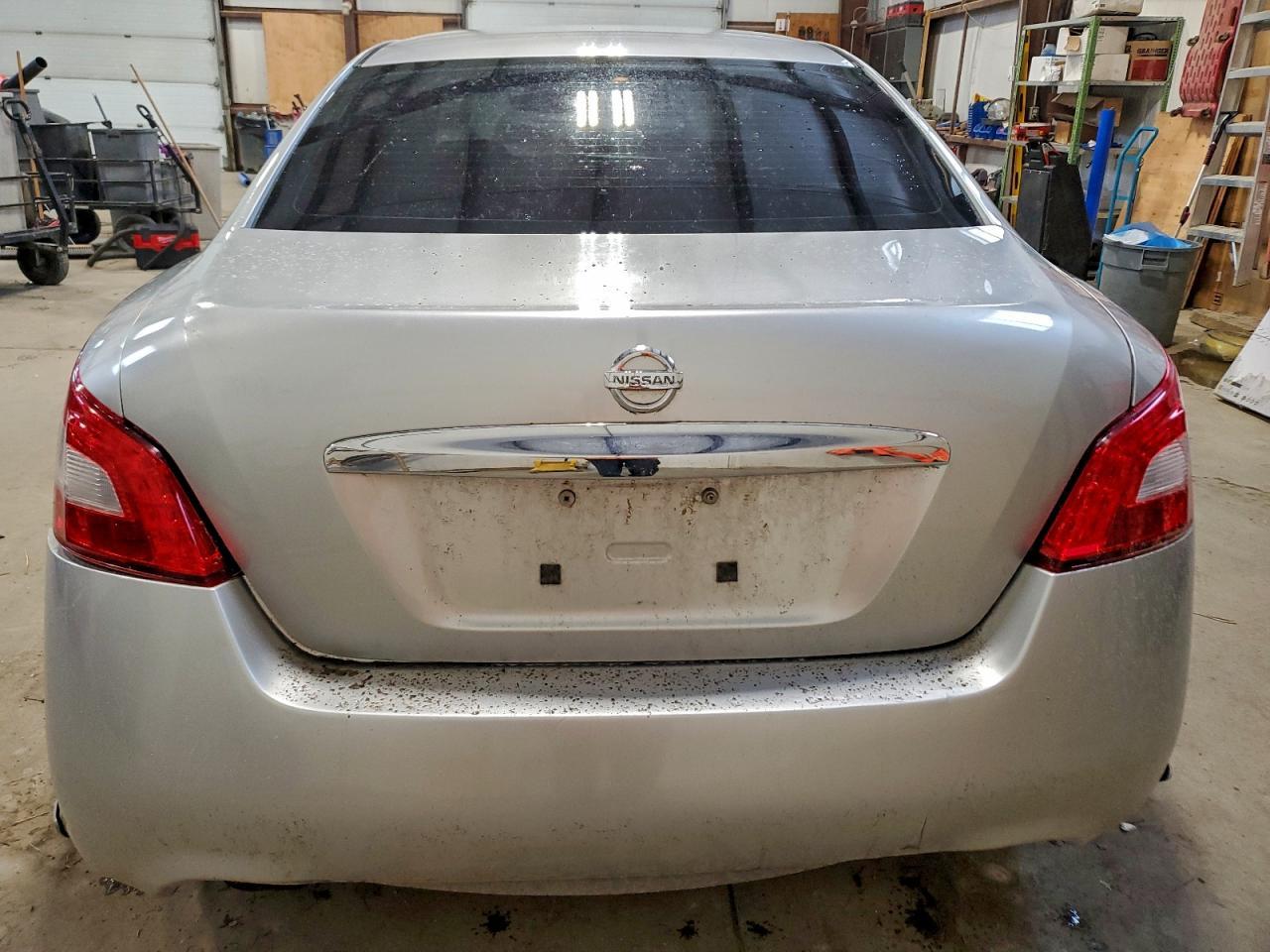 2010 NISSAN Maxima