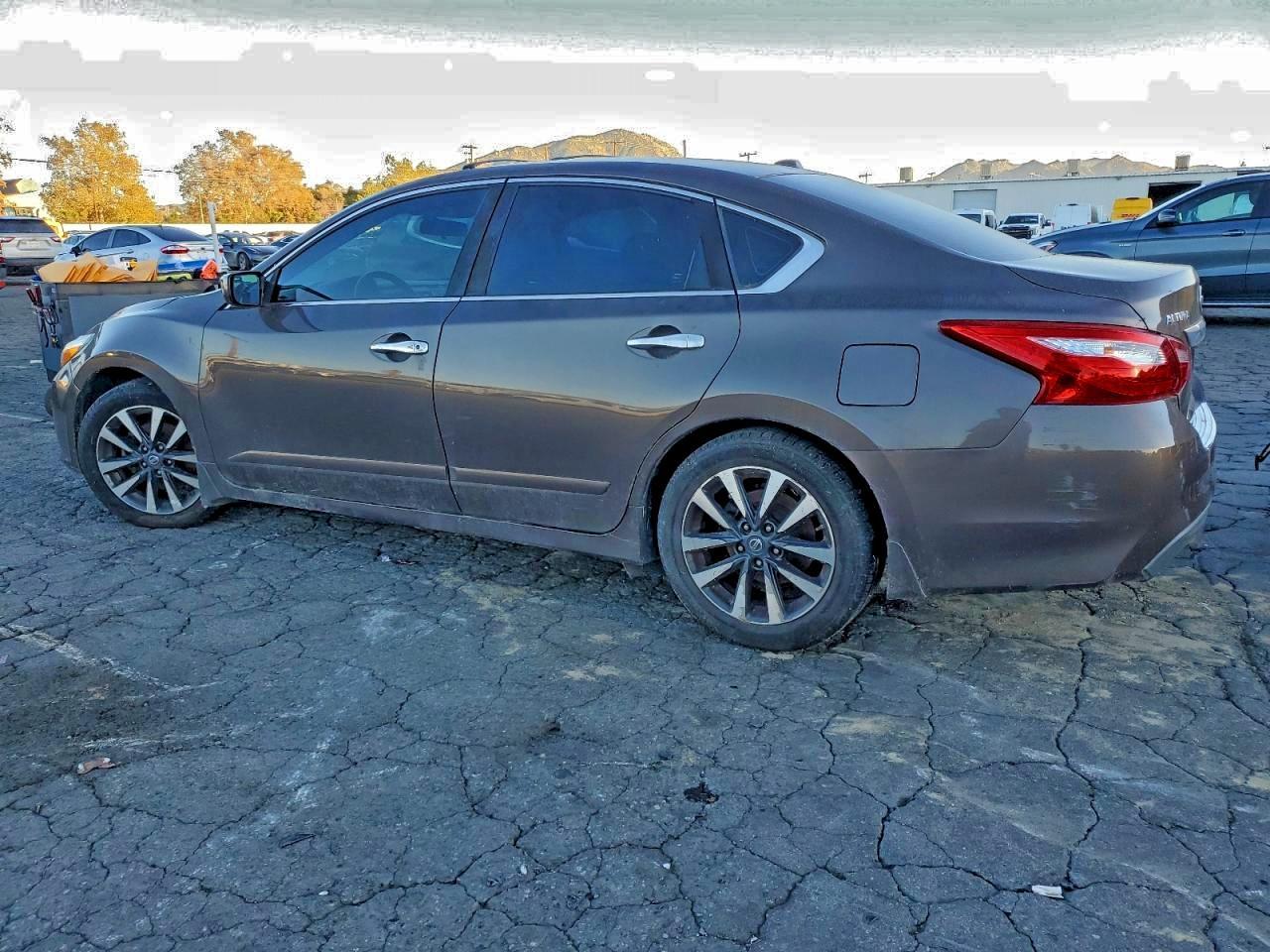 2016 NISSAN ALTIMA