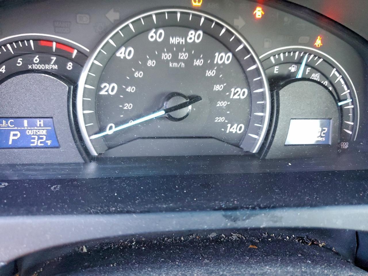 2014 TOYOTA CAMRY
