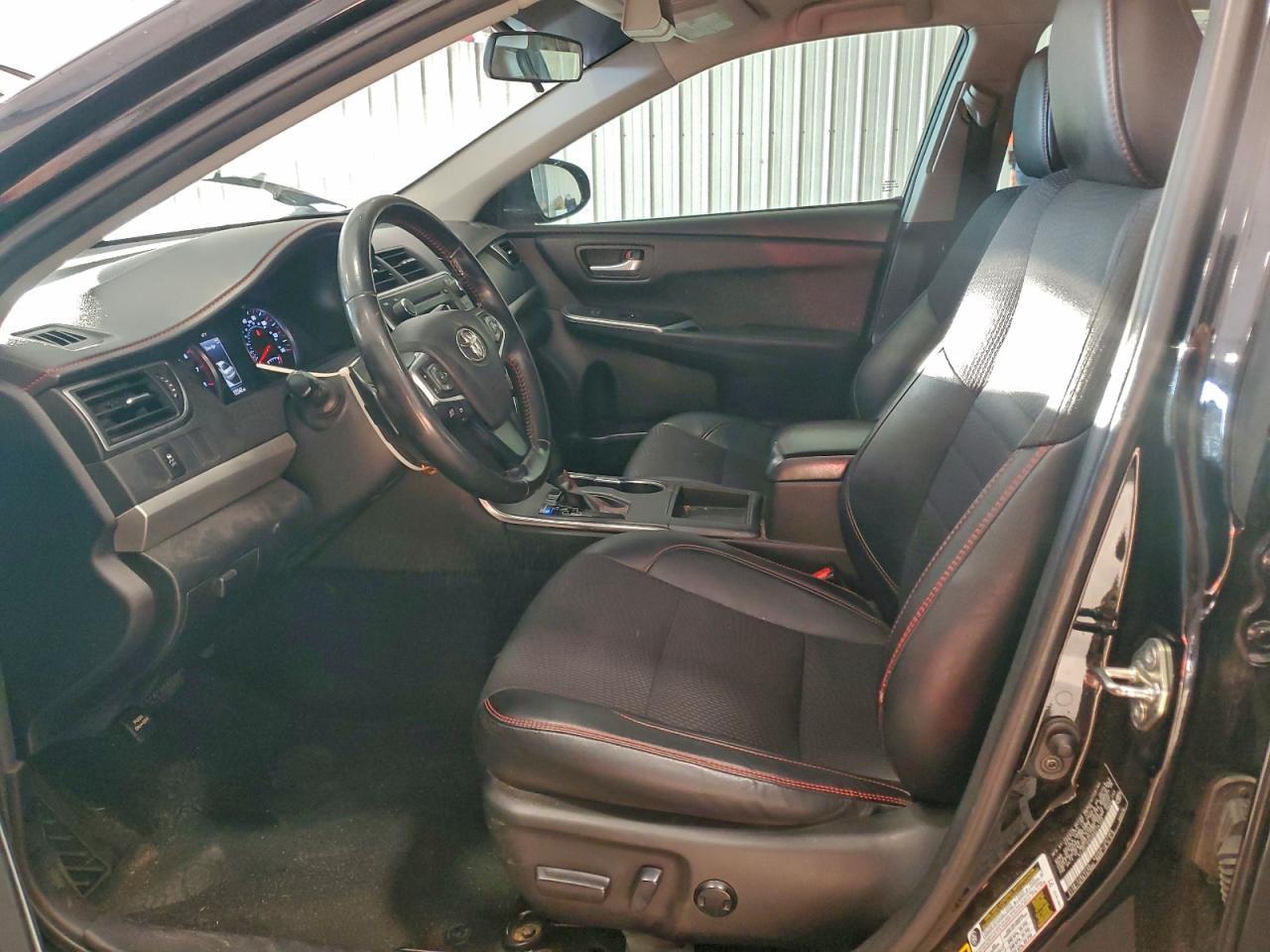 2016 TOYOTA CAMRY