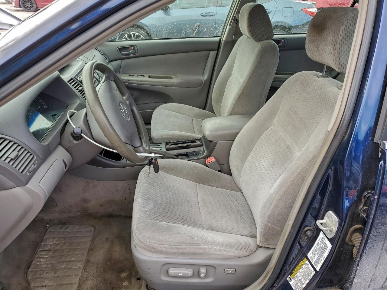 2004 TOYOTA CAMRY