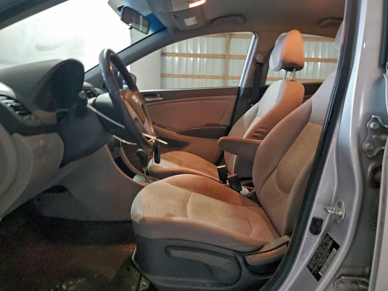 2016 HYUNDAI ACCENT