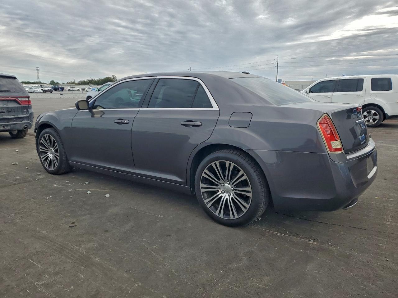 2013 CHRYSLER 300