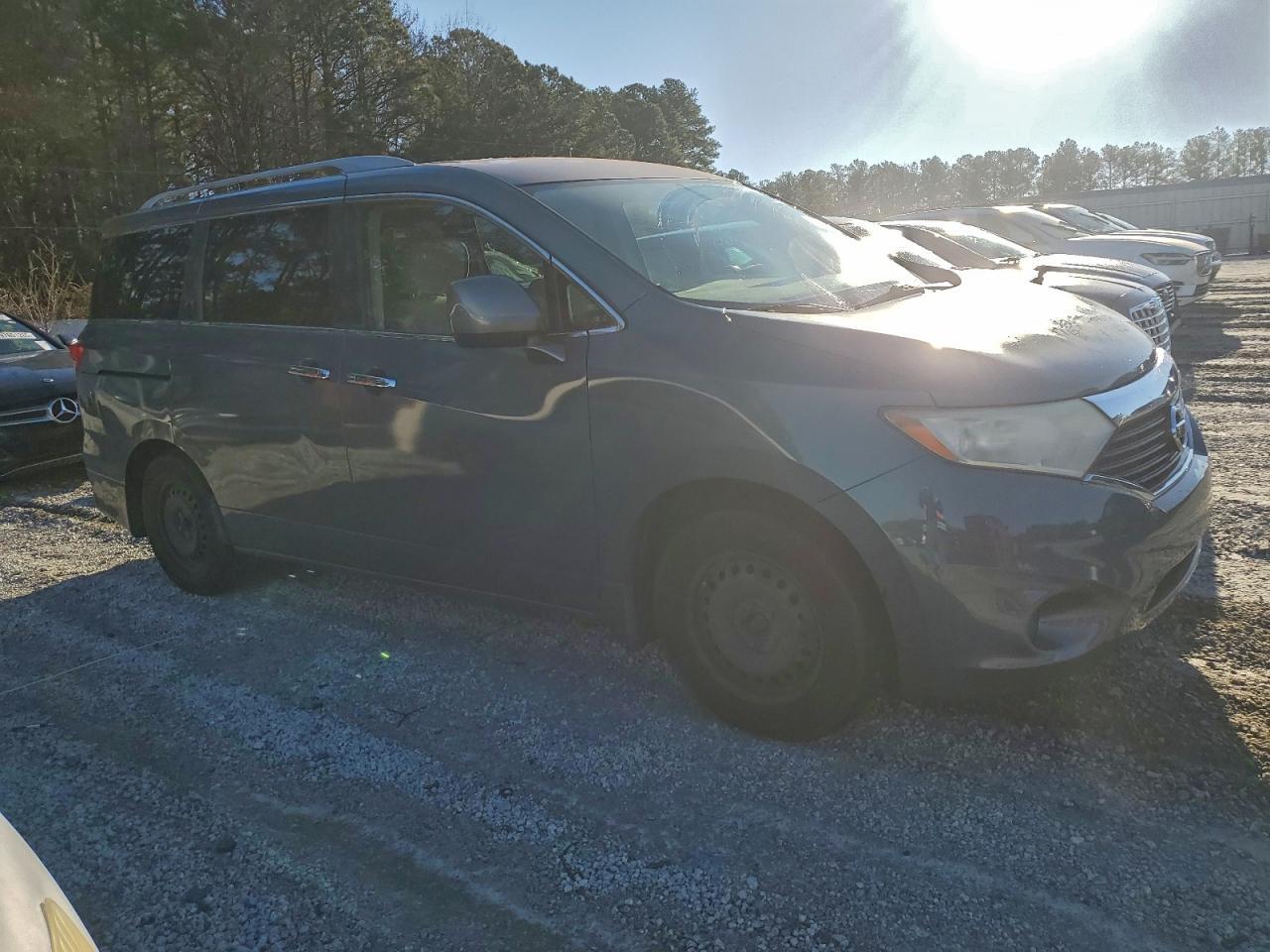 2012 NISSAN Quest