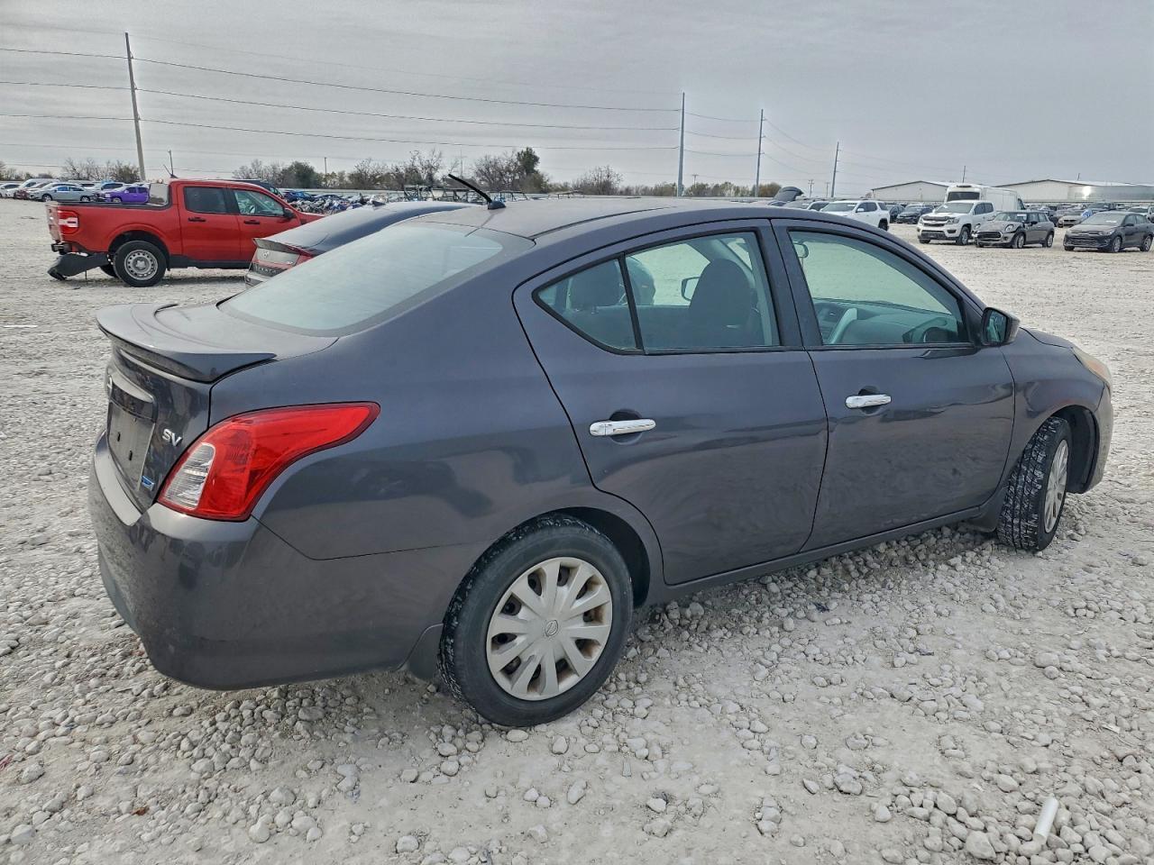 2015 NISSAN VERSA