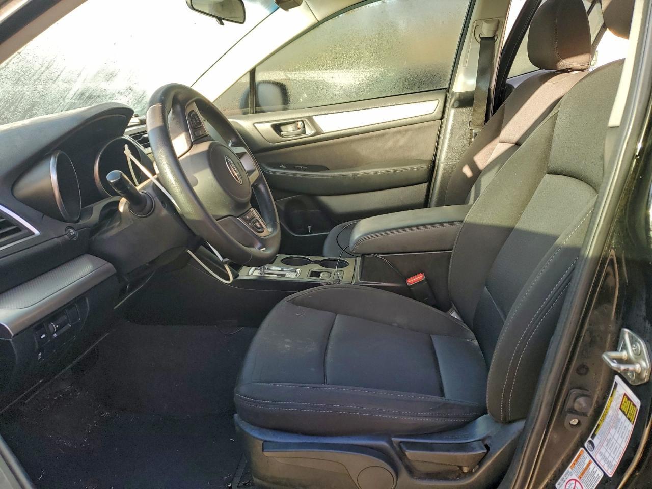 2017 SUBARU Legacy