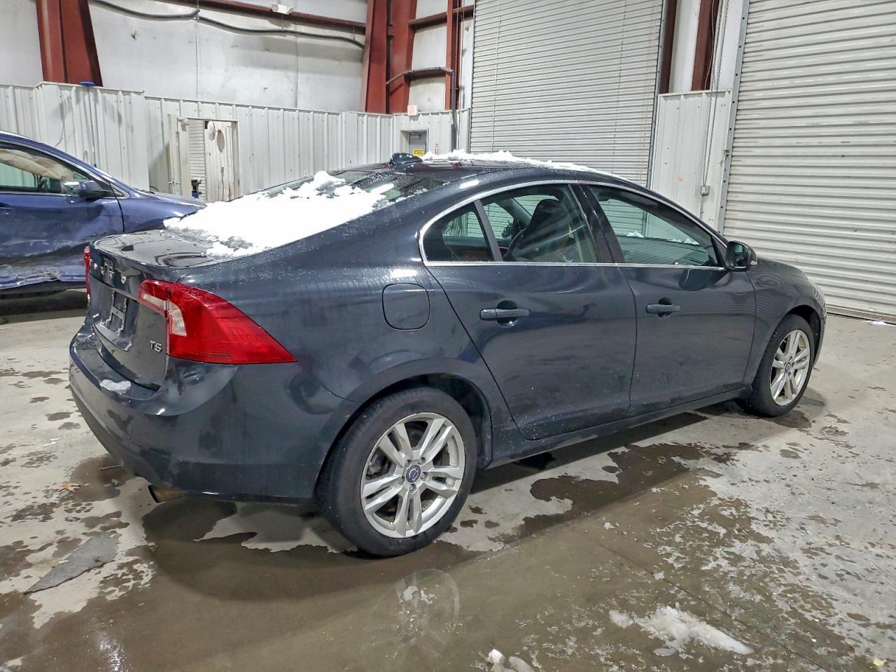 2012 VOLVO S60