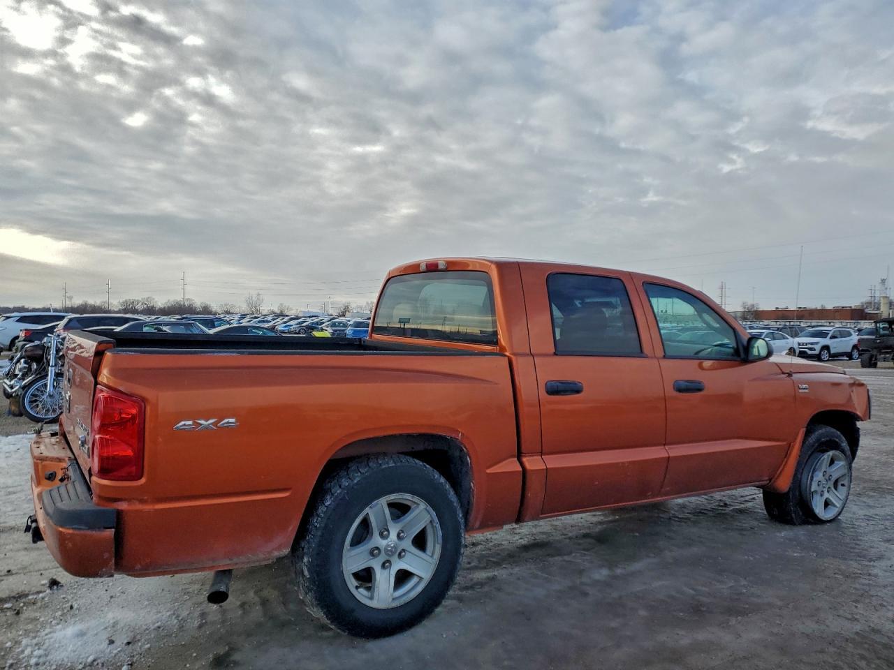 2010 DODGE Dakota