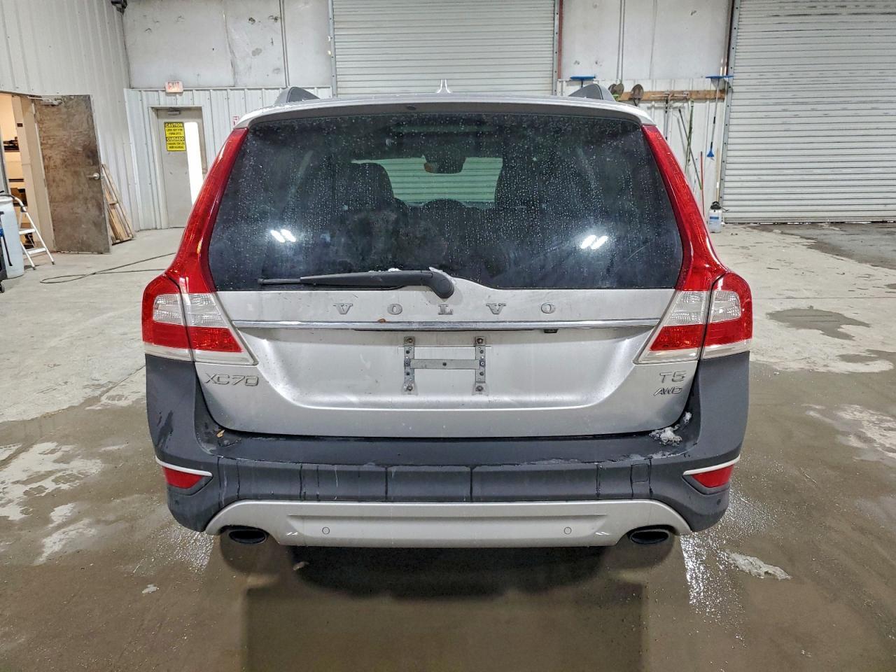 2016 VOLVO XC70