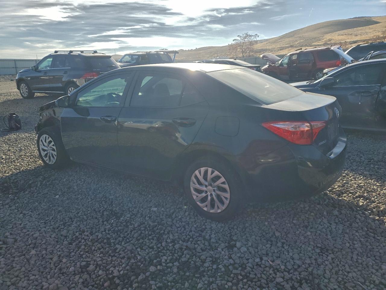 2017 TOYOTA COROLLA