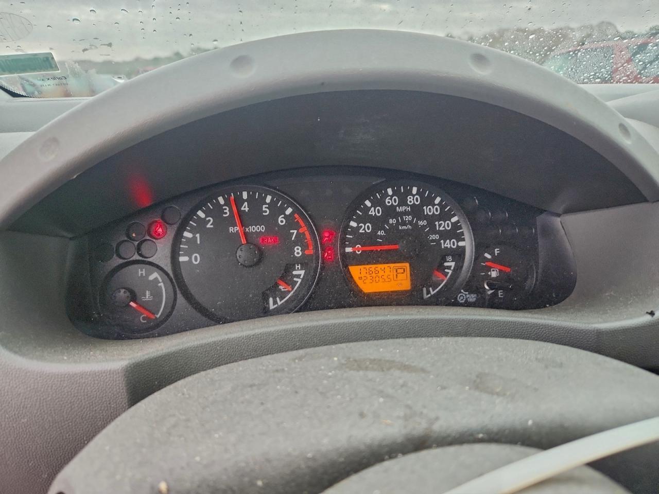 2010 NISSAN Frontier