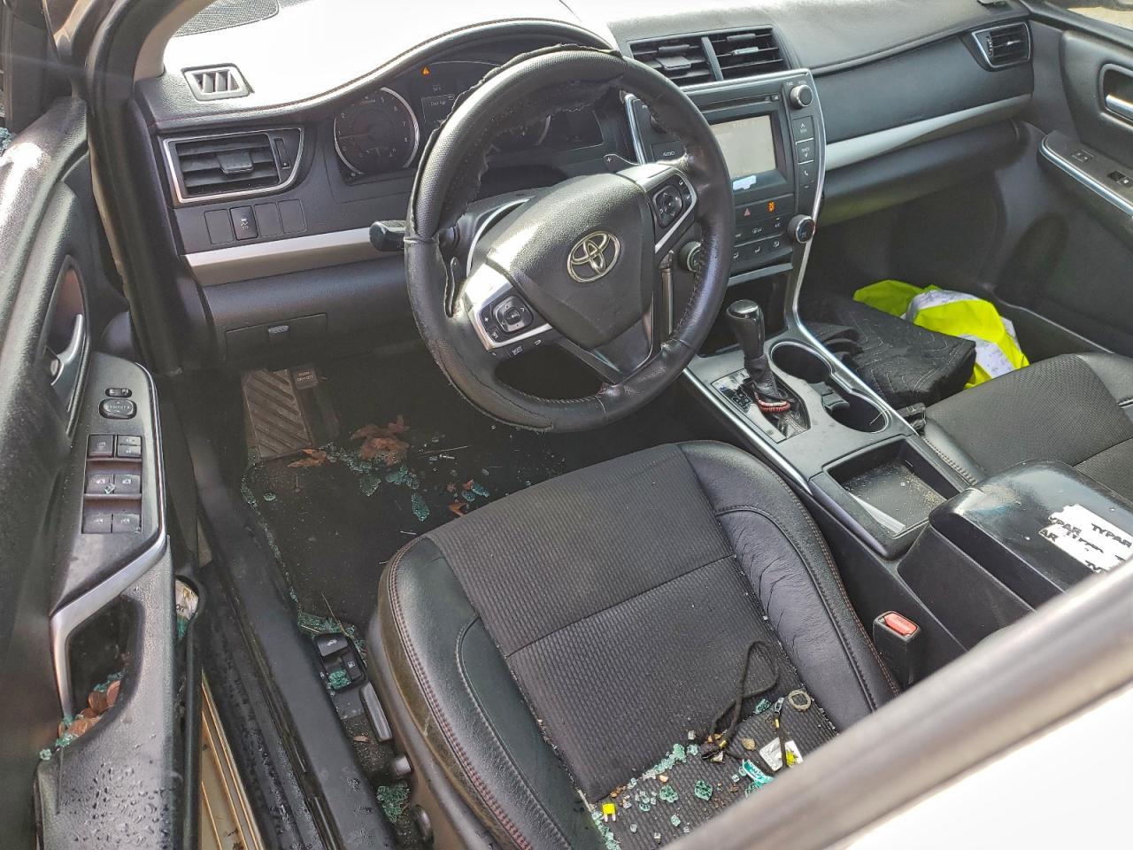 2017 TOYOTA CAMRY