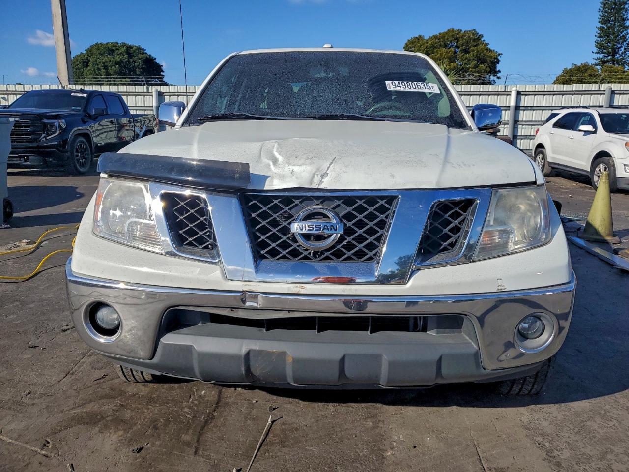 2017 NISSAN Frontier