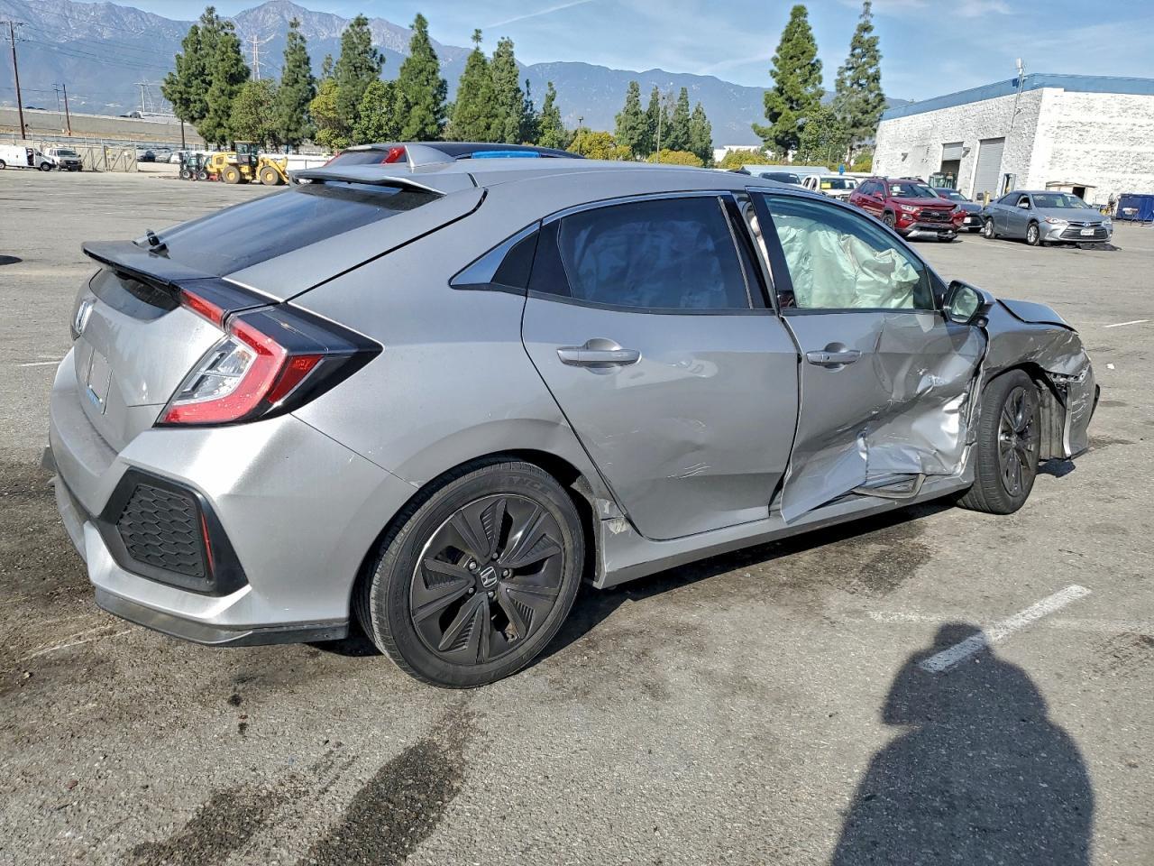 2018 HONDA CIVIC