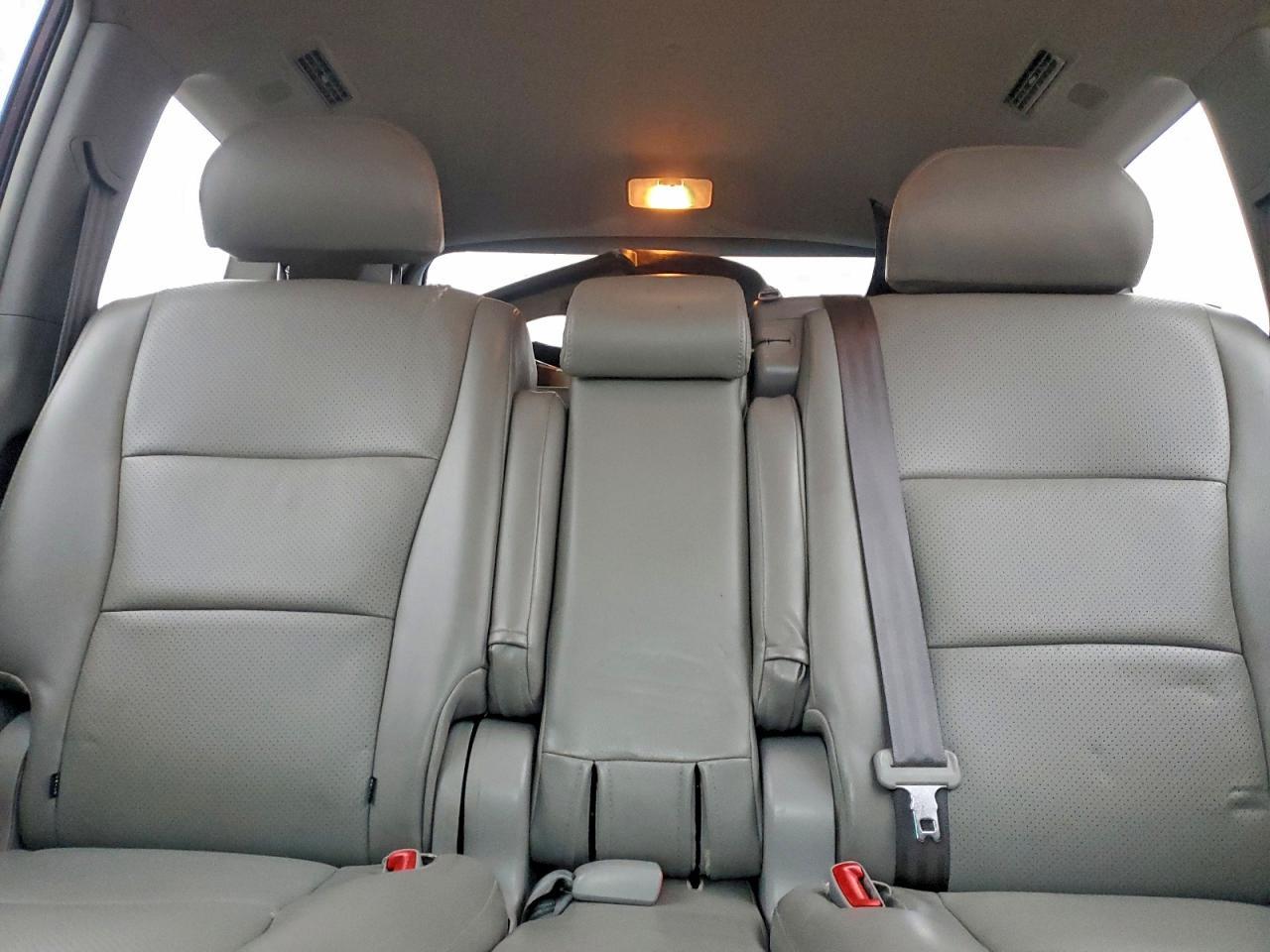2013 TOYOTA HIGHLANDER