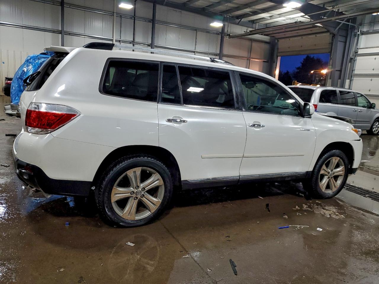 2012 TOYOTA HIGHLANDER