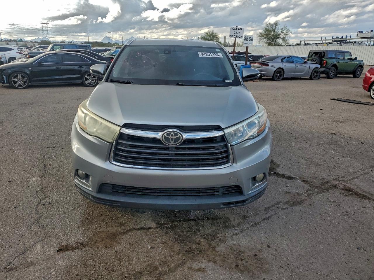 2015 TOYOTA HIGHLANDER