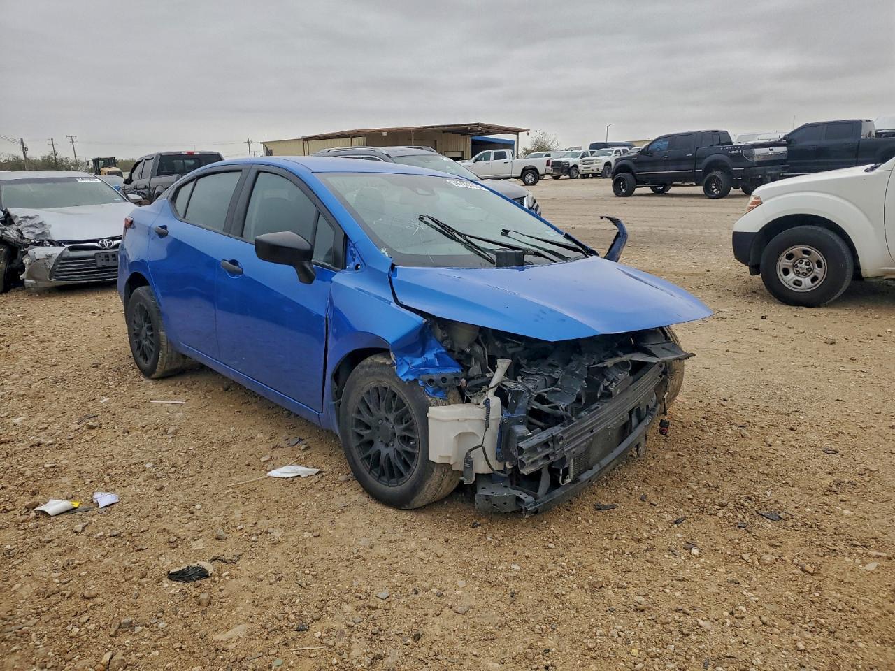 2020 NISSAN VERSA