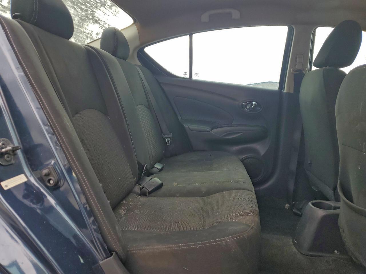 2017 NISSAN VERSA