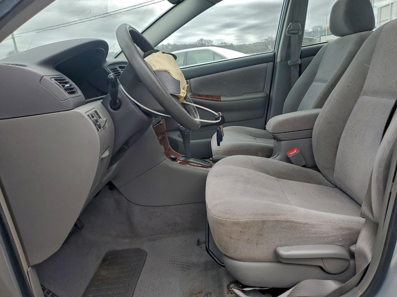 2006 TOYOTA COROLLA