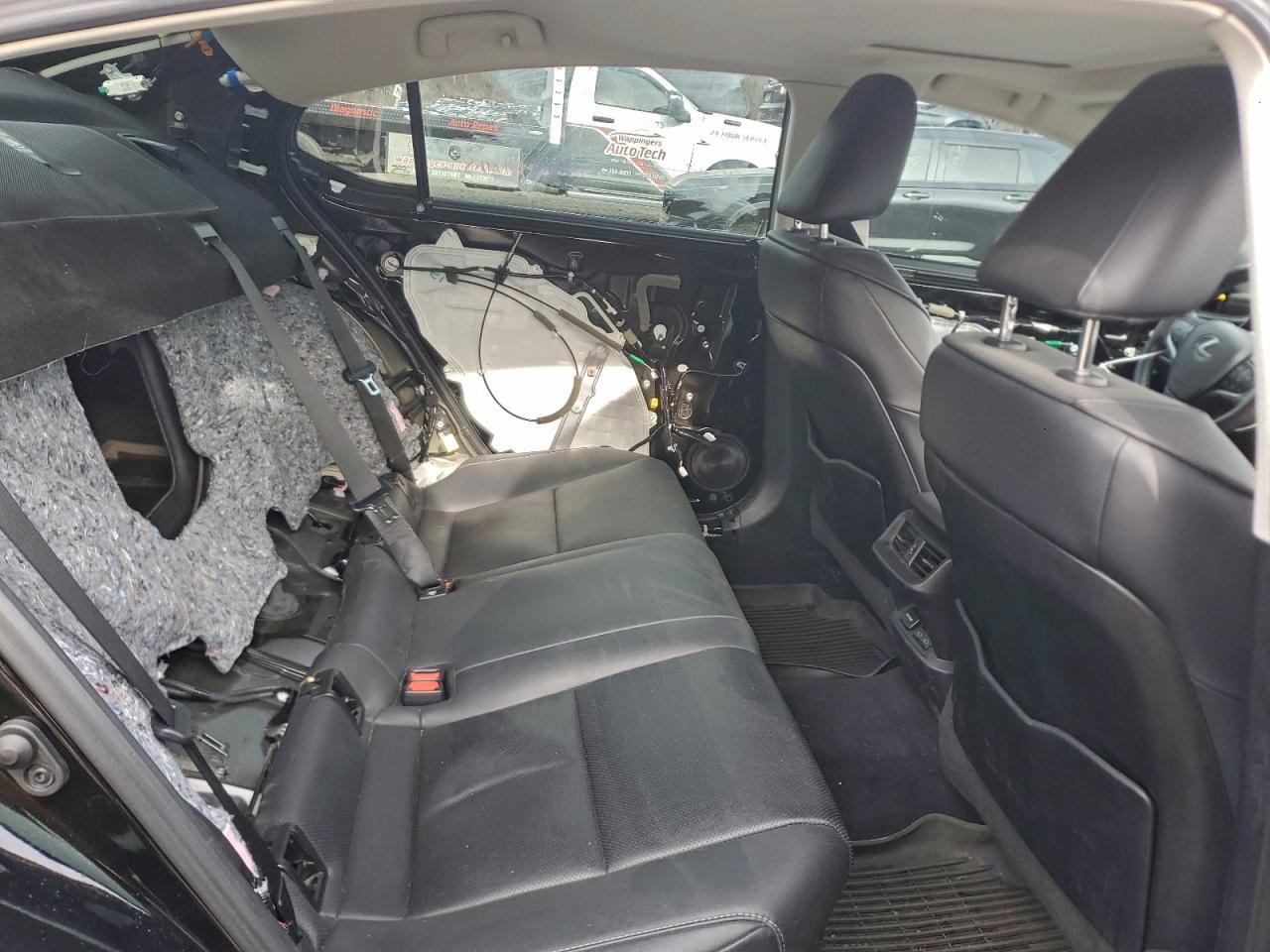 2022 LEXUS ES 300H