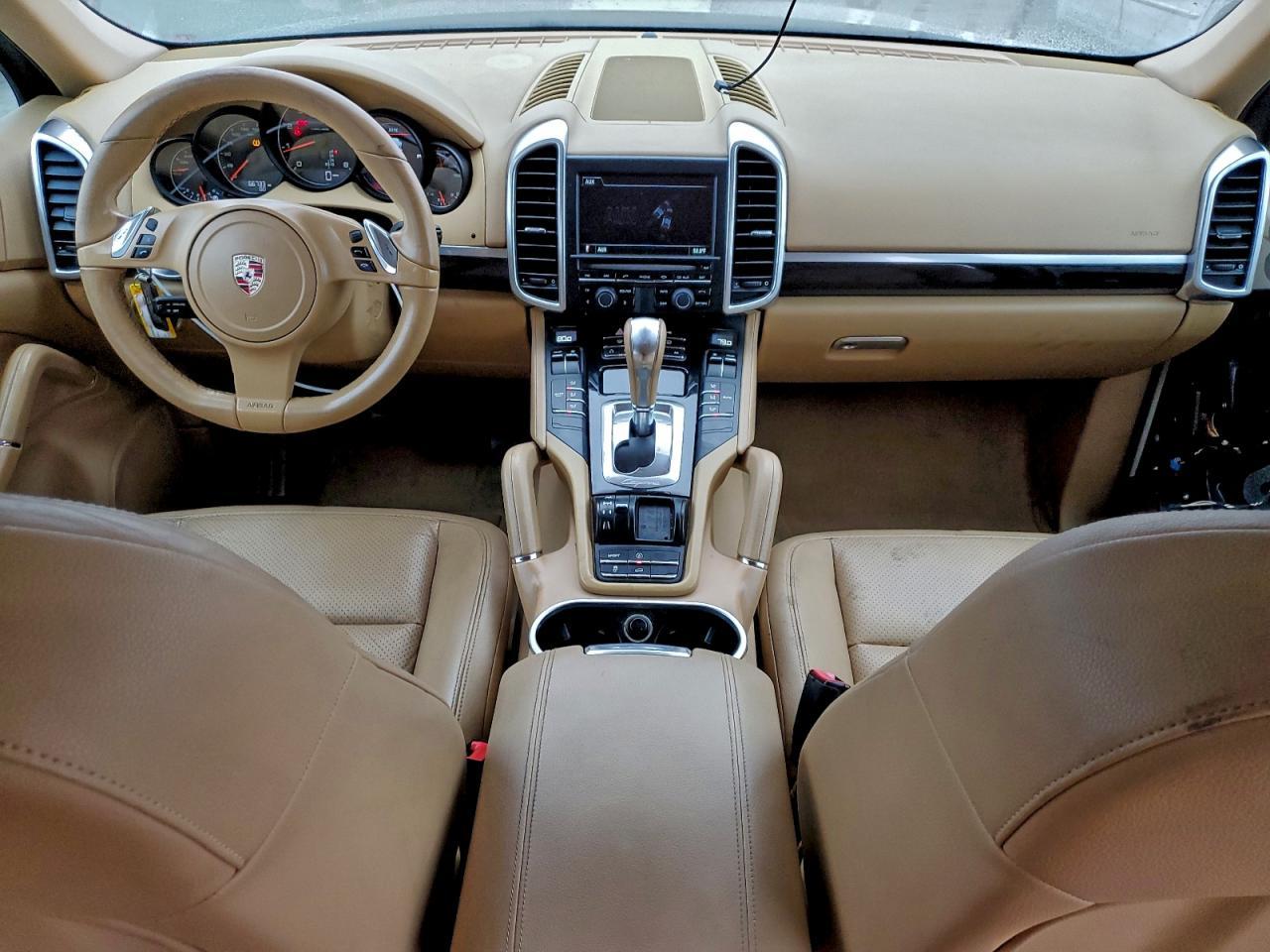 2011 PORSCHE CAYENNE