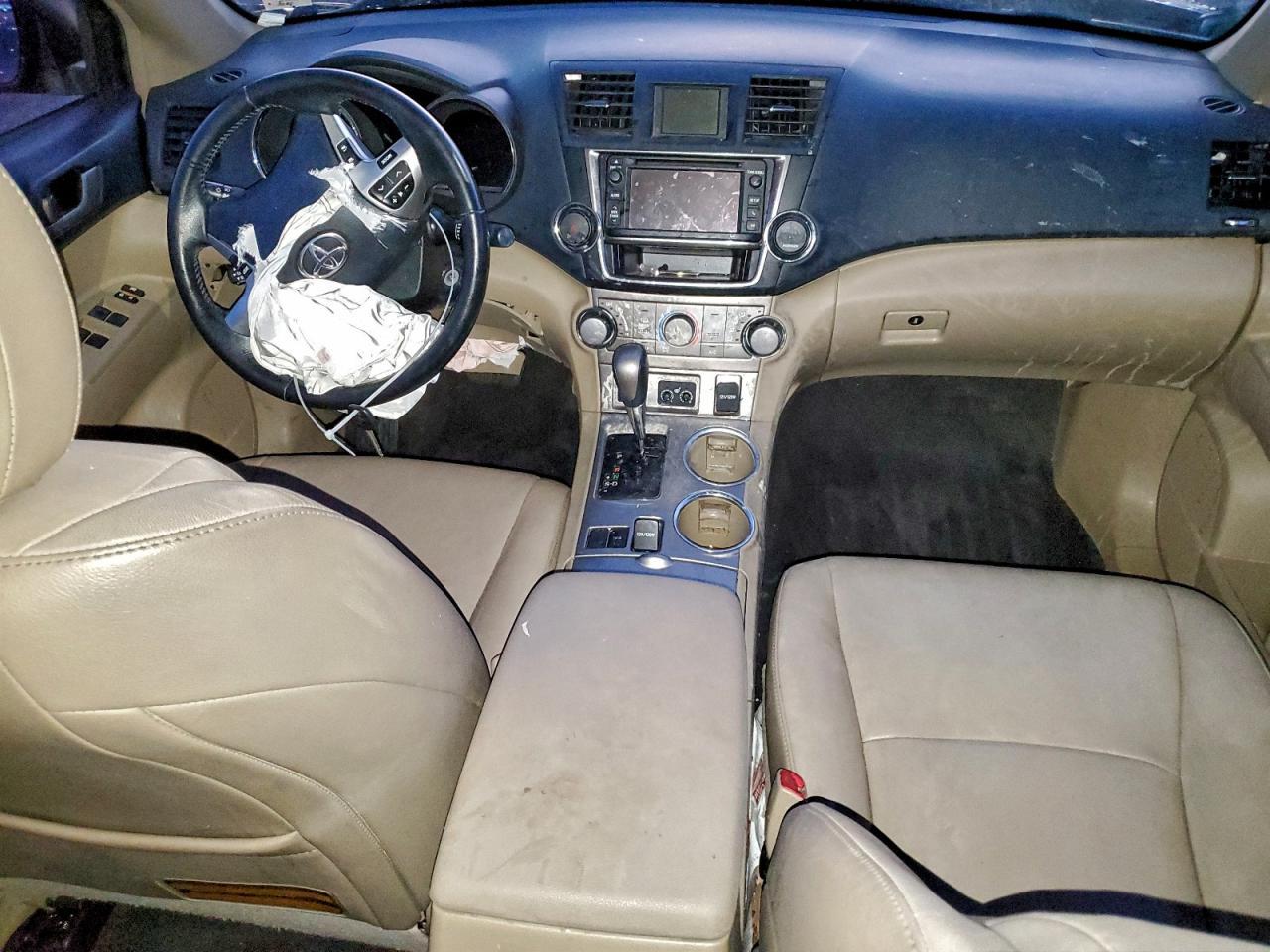 2013 TOYOTA HIGHLANDER