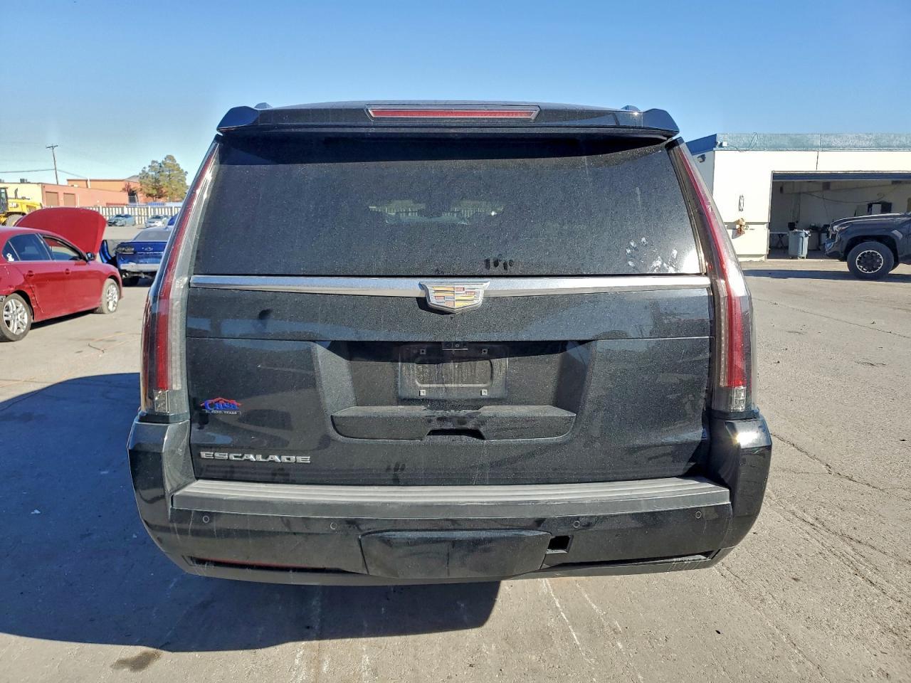 2017 CADILLAC Escalade ESV