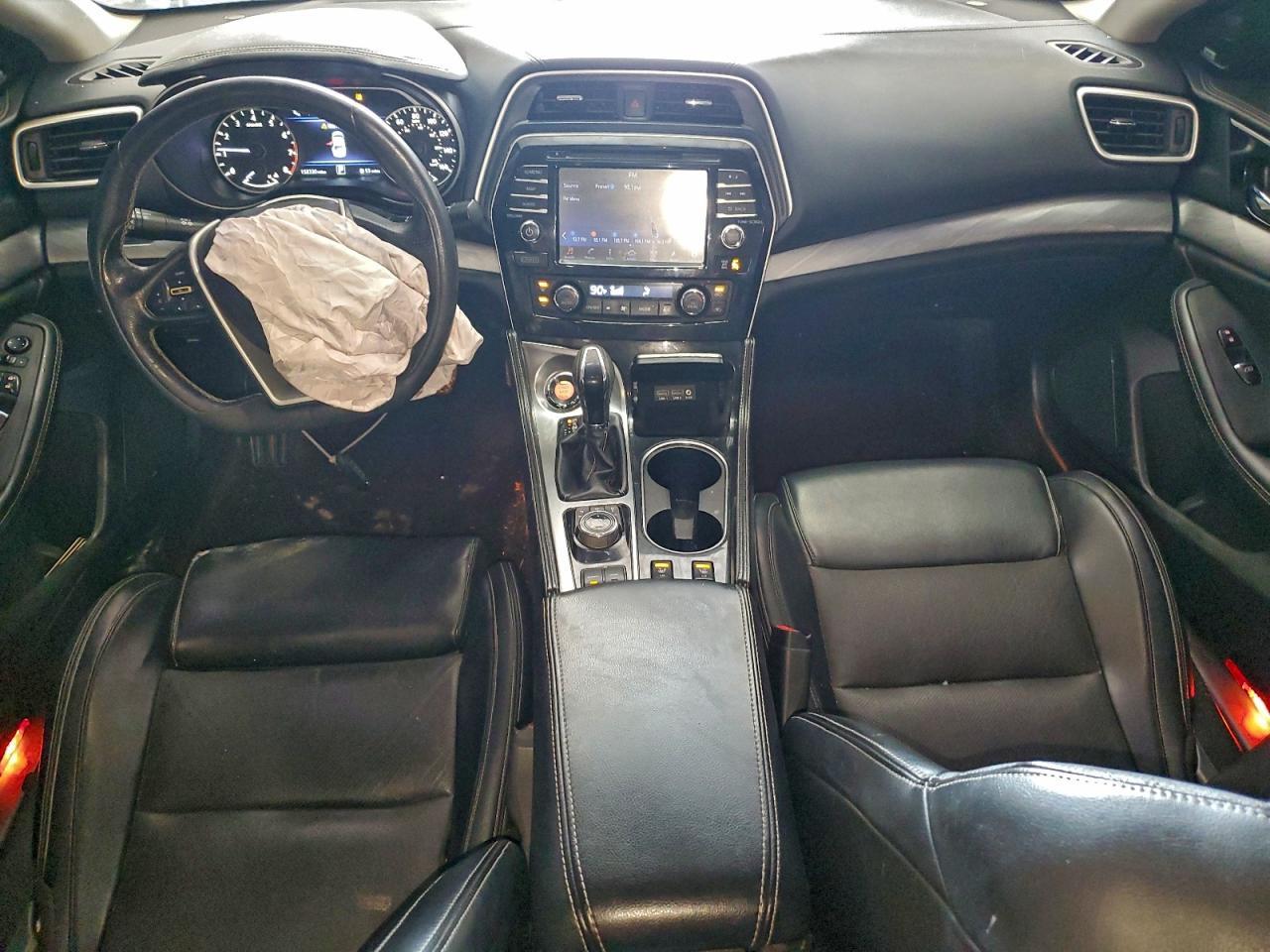 2017 NISSAN Maxima