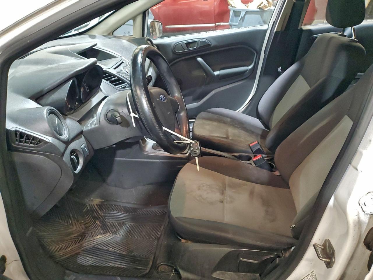 2016 FORD Fiesta