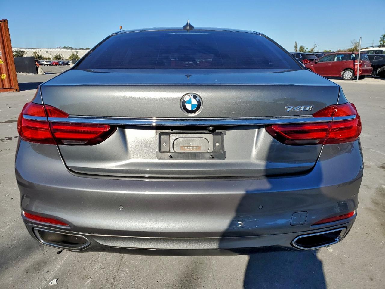 2016 BMW 7 series