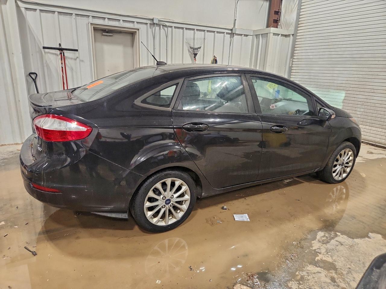 2014 FORD Fiesta