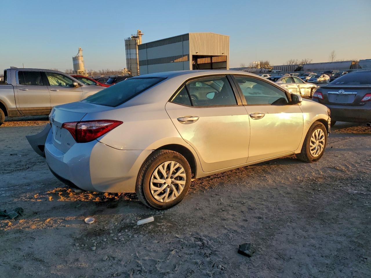 2018 TOYOTA COROLLA