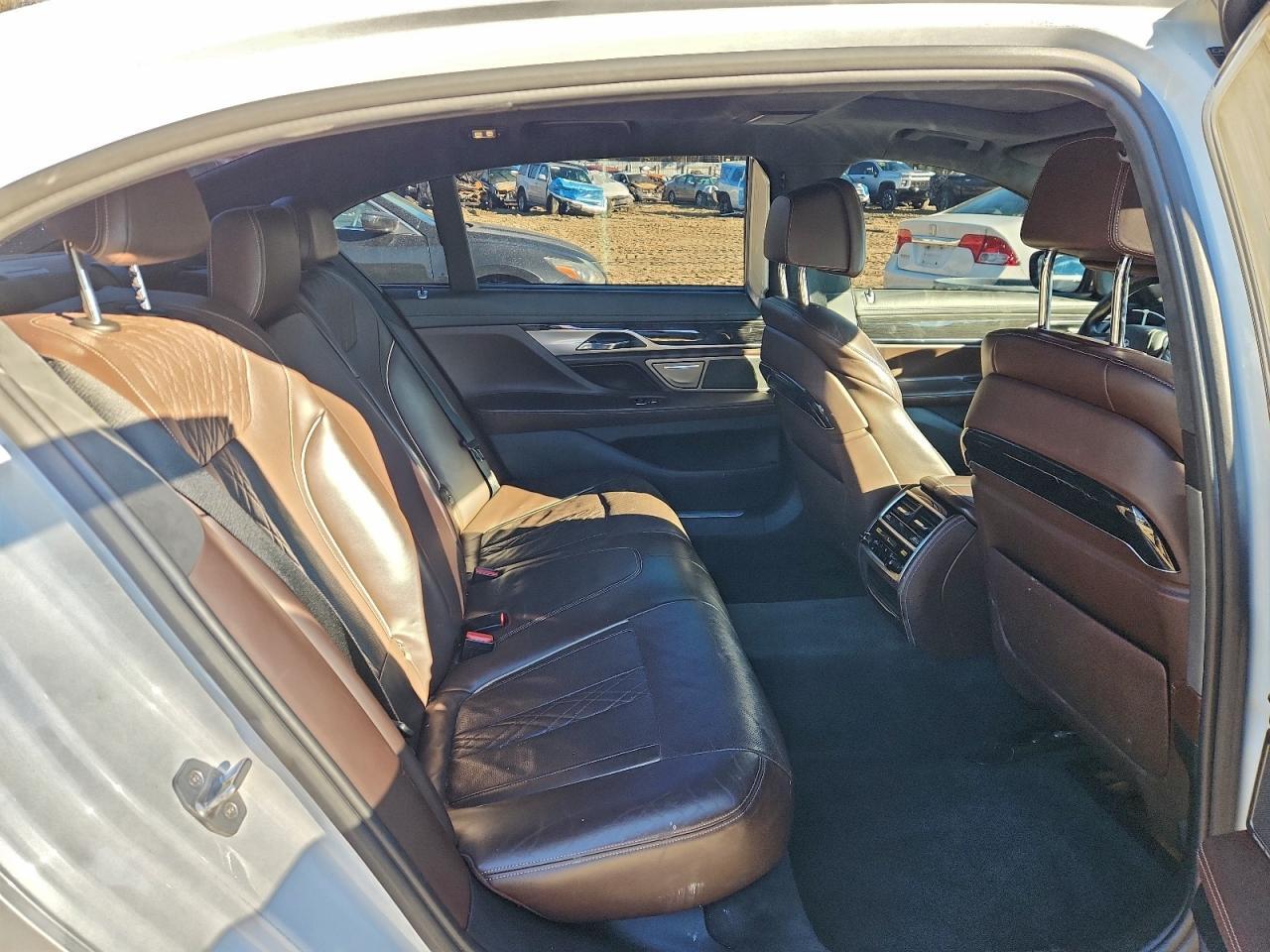 2016 BMW 7 series