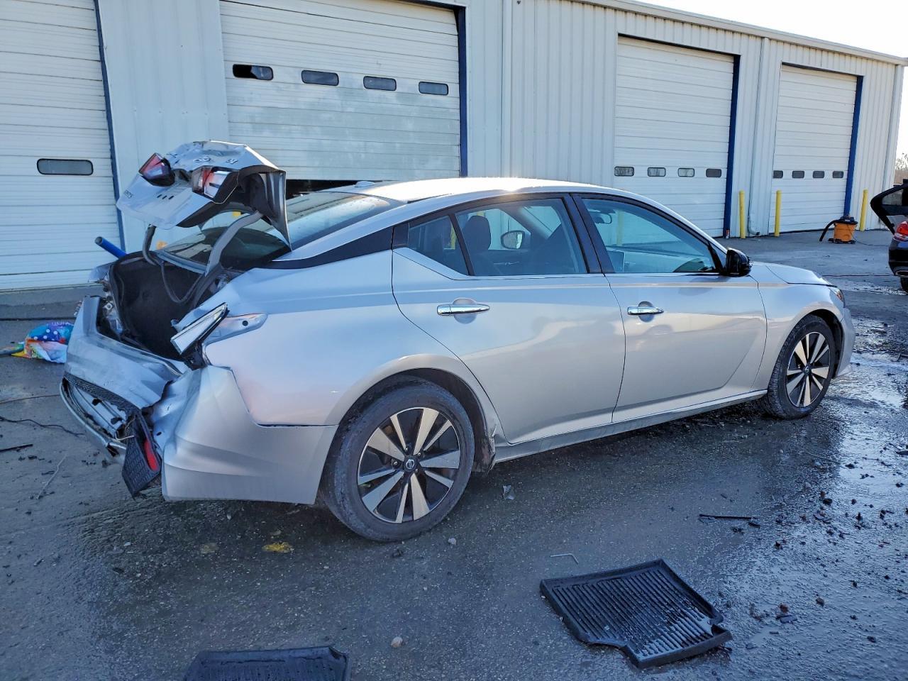 2021 NISSAN ALTIMA