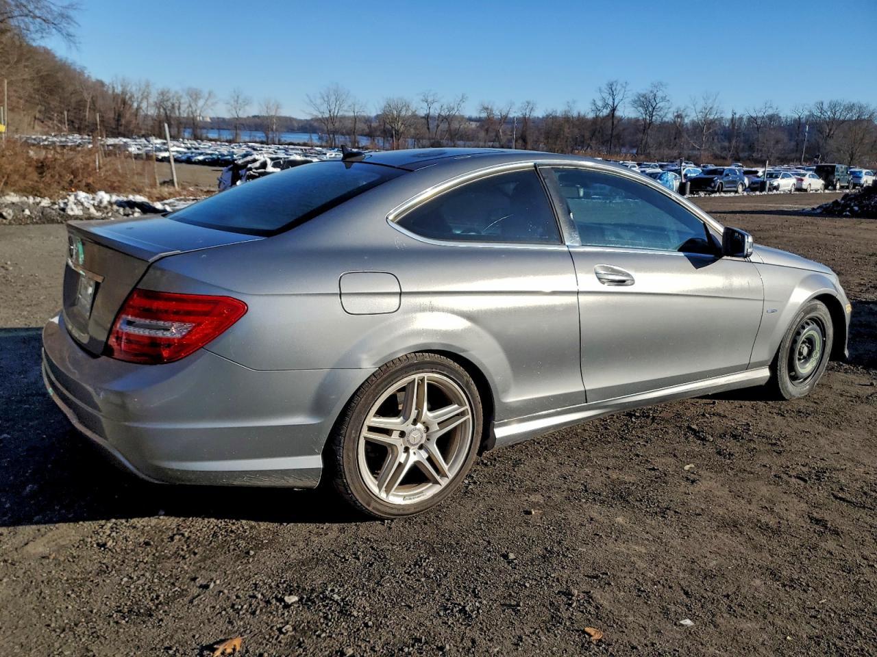 2012 MERCEDES-BENZ C-CLASS