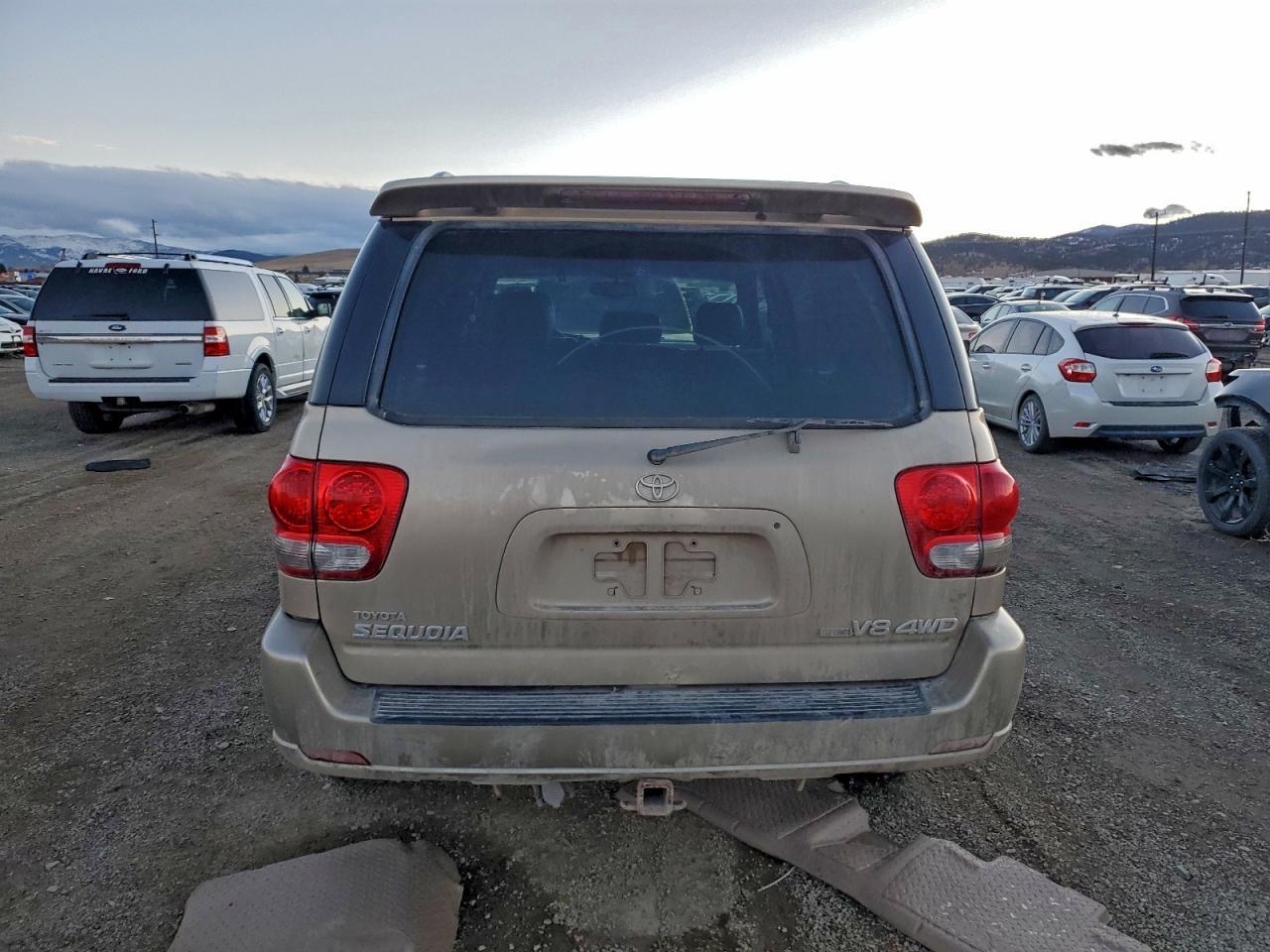 2005 TOYOTA Sequoia