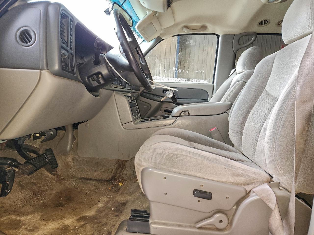 2003 CHEVROLET Tahoe