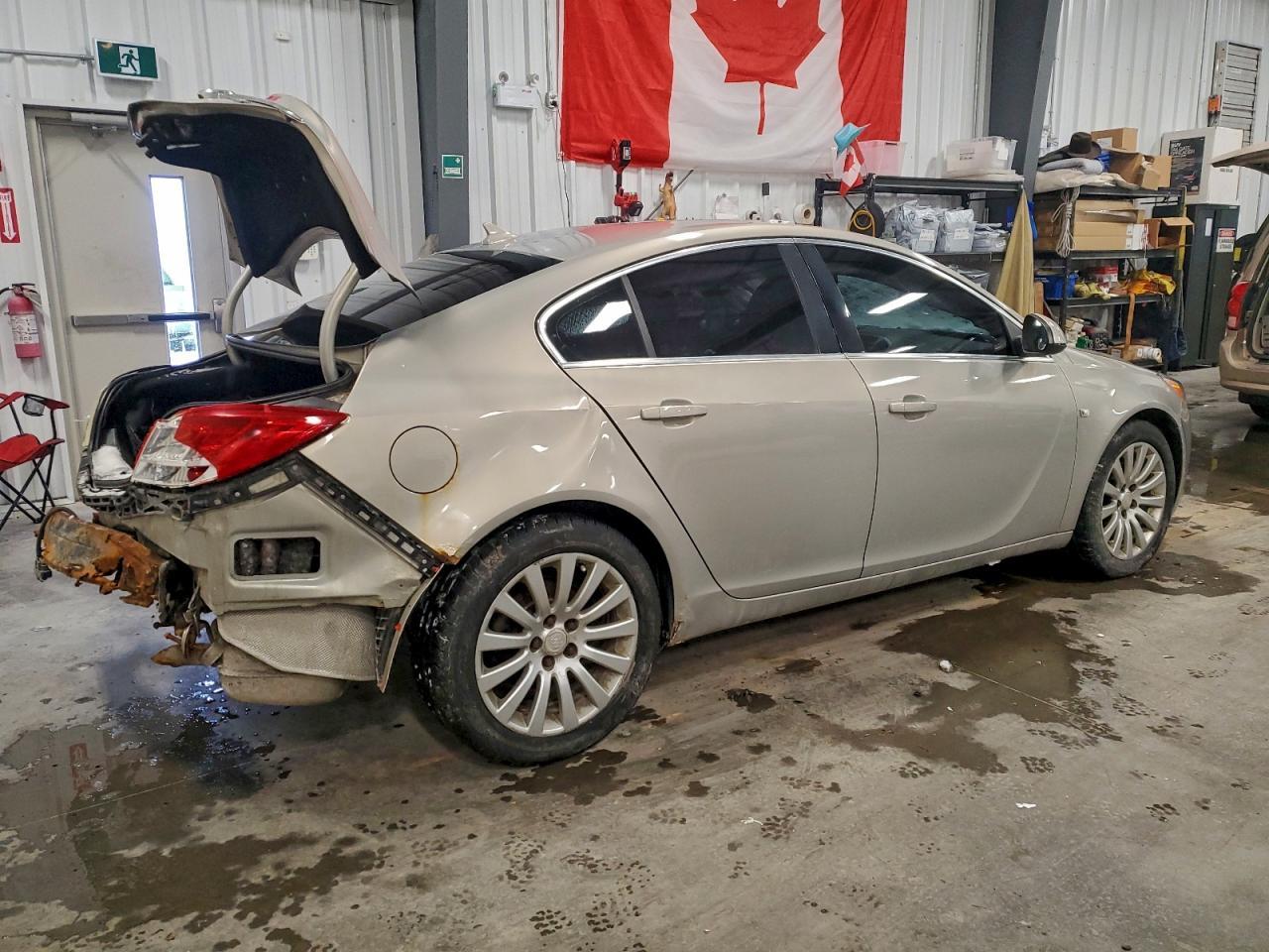 2011 BUICK Regal