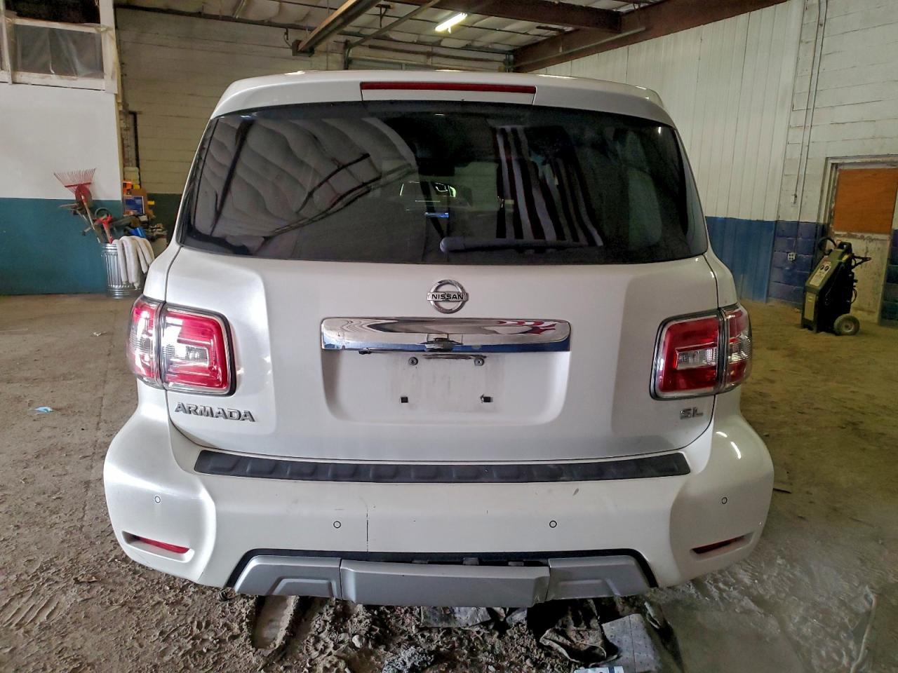 2017 NISSAN Armada