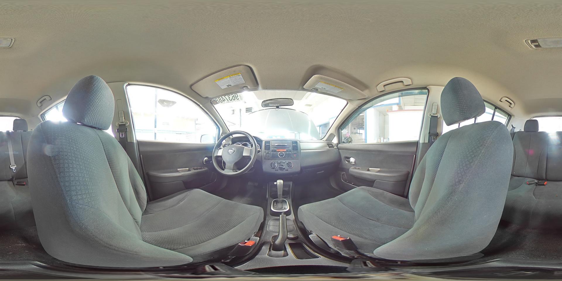 2012 NISSAN VERSA