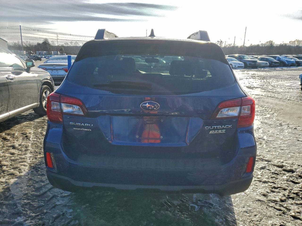 2016 SUBARU Outback