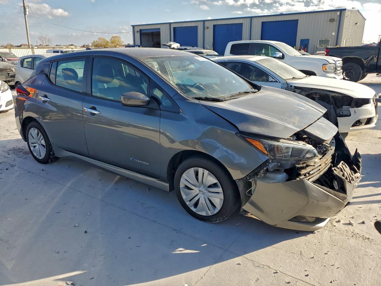 2019 NISSAN LEAF