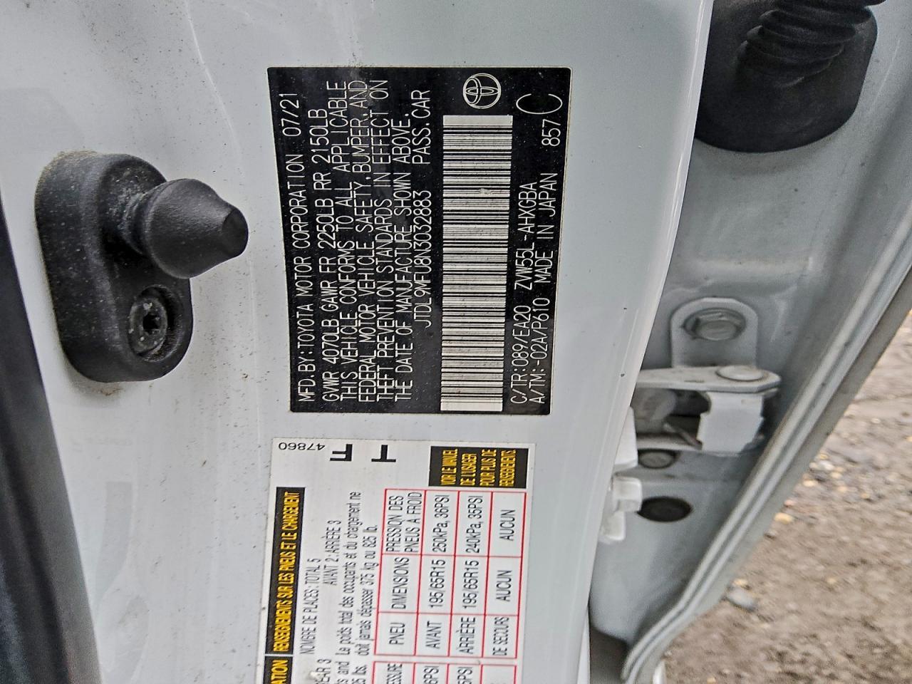 2022 TOYOTA PRIUS