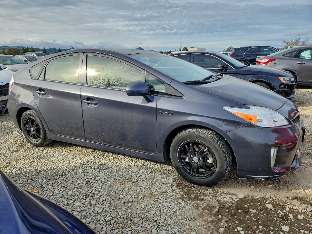 2015 TOYOTA PRIUS