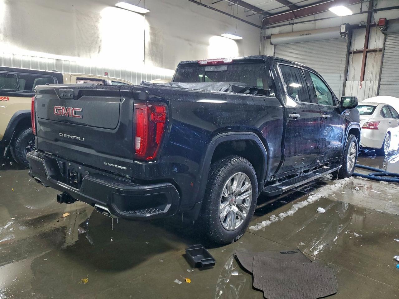 2025 GMC Sierra
