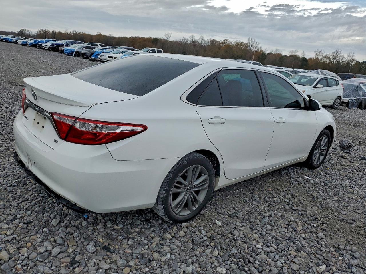 2017 TOYOTA CAMRY